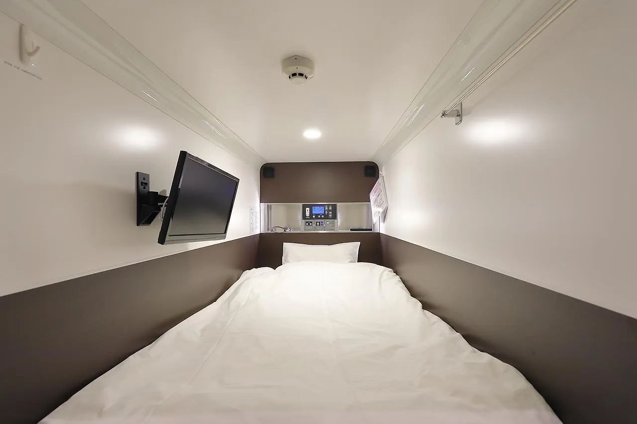 Capsule Hotel Astil Dotonbori Osaka 3*,